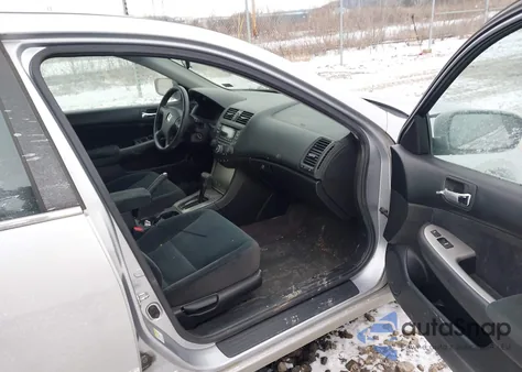2005 Honda Accord 2.4 Ex из США, поврежденный, VIN 1HGCM56745A145726